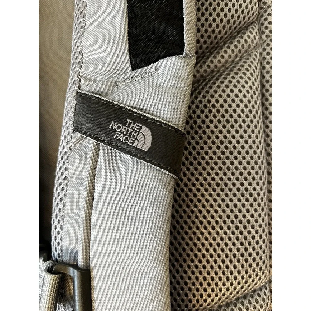 The North Face Connector Backpack Gray Laptop ⭐️School⭐️ Travel Park City Patch